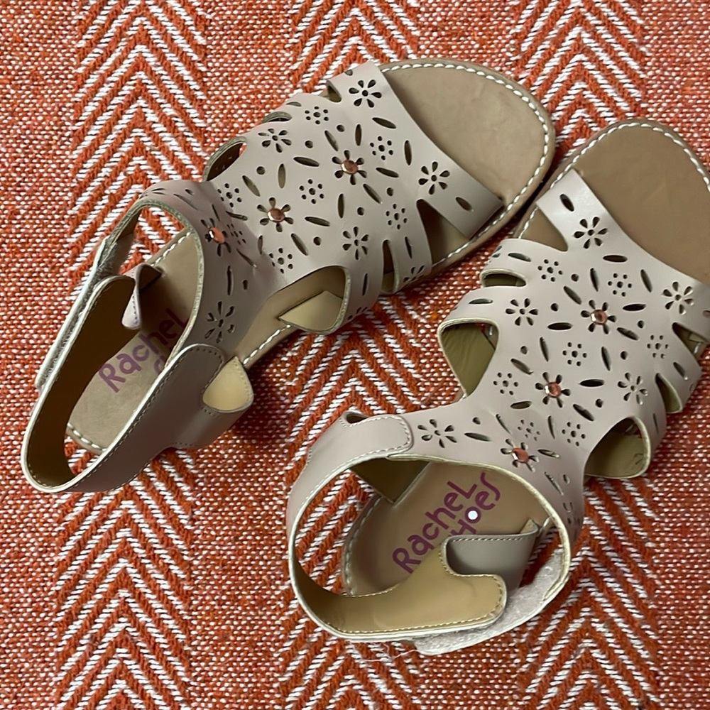 Dress shoes! 3 for 12 🤩